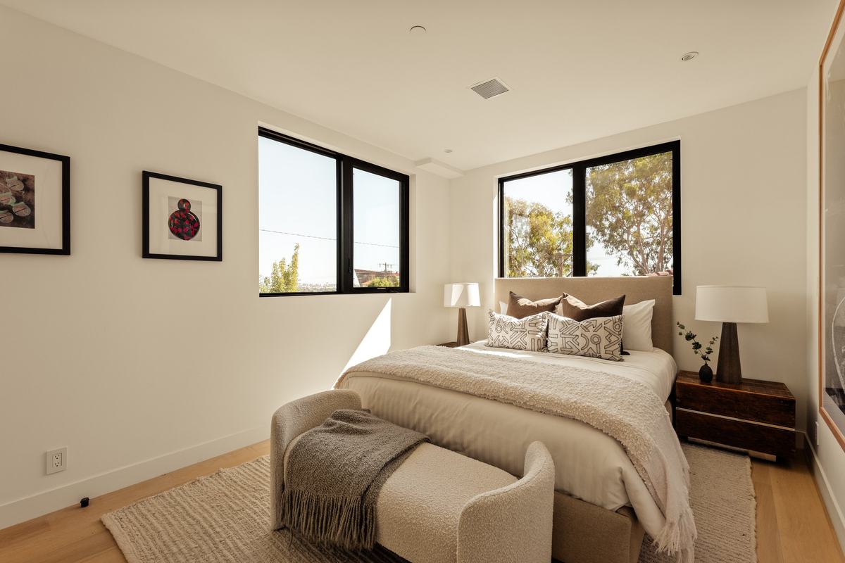 917 Hilldale Avenue, West Hollywood, CA 90069: Second bedroom